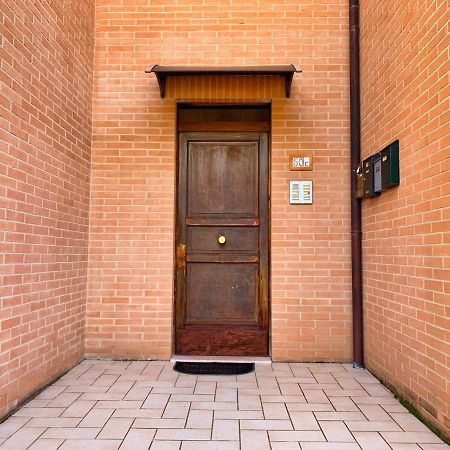 La Casa Di Lory Apartment Sarnano Bagian luar foto