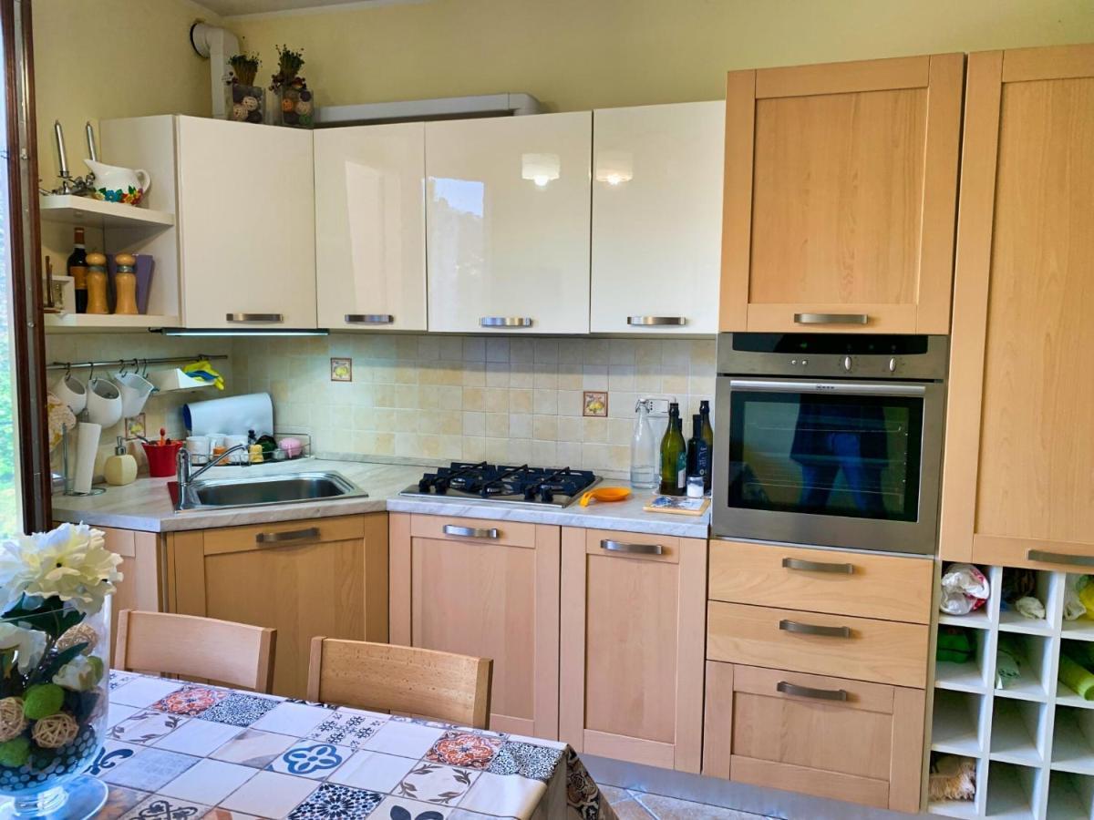La Casa Di Lory Apartment Sarnano Bagian luar foto